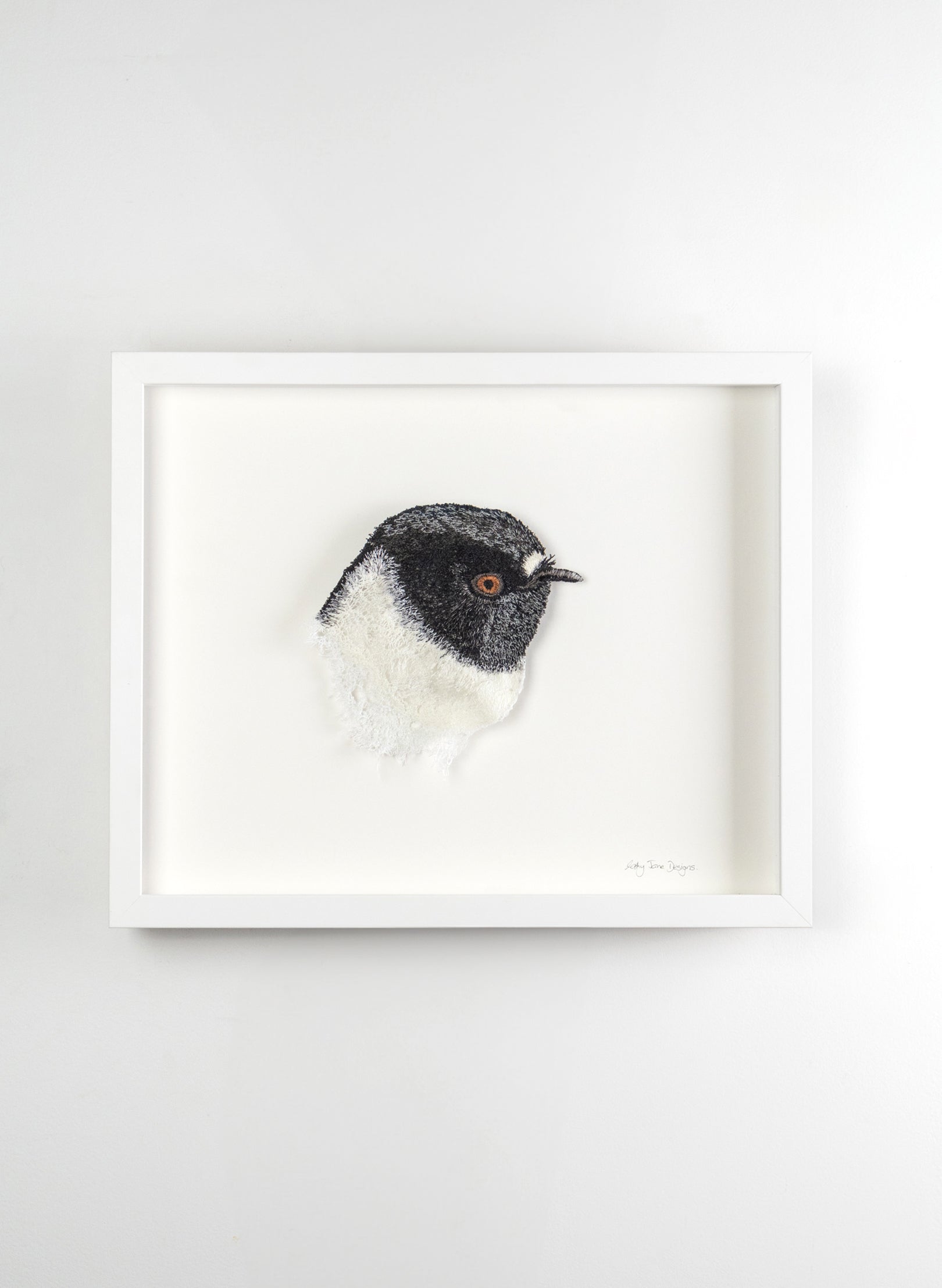 Tomtit - 3D Embroidery