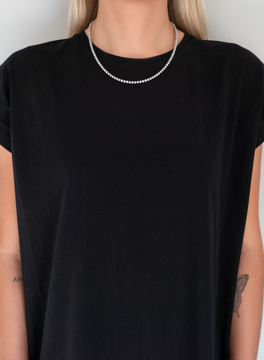 Contrast White - Necklace