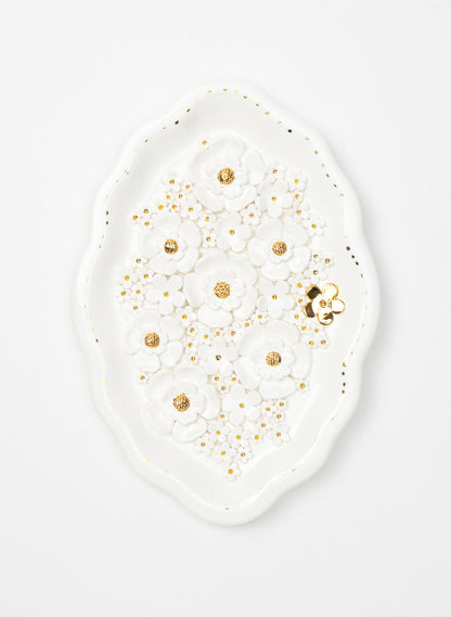 Large Oval Wall Plate with White and Gold Flowers
