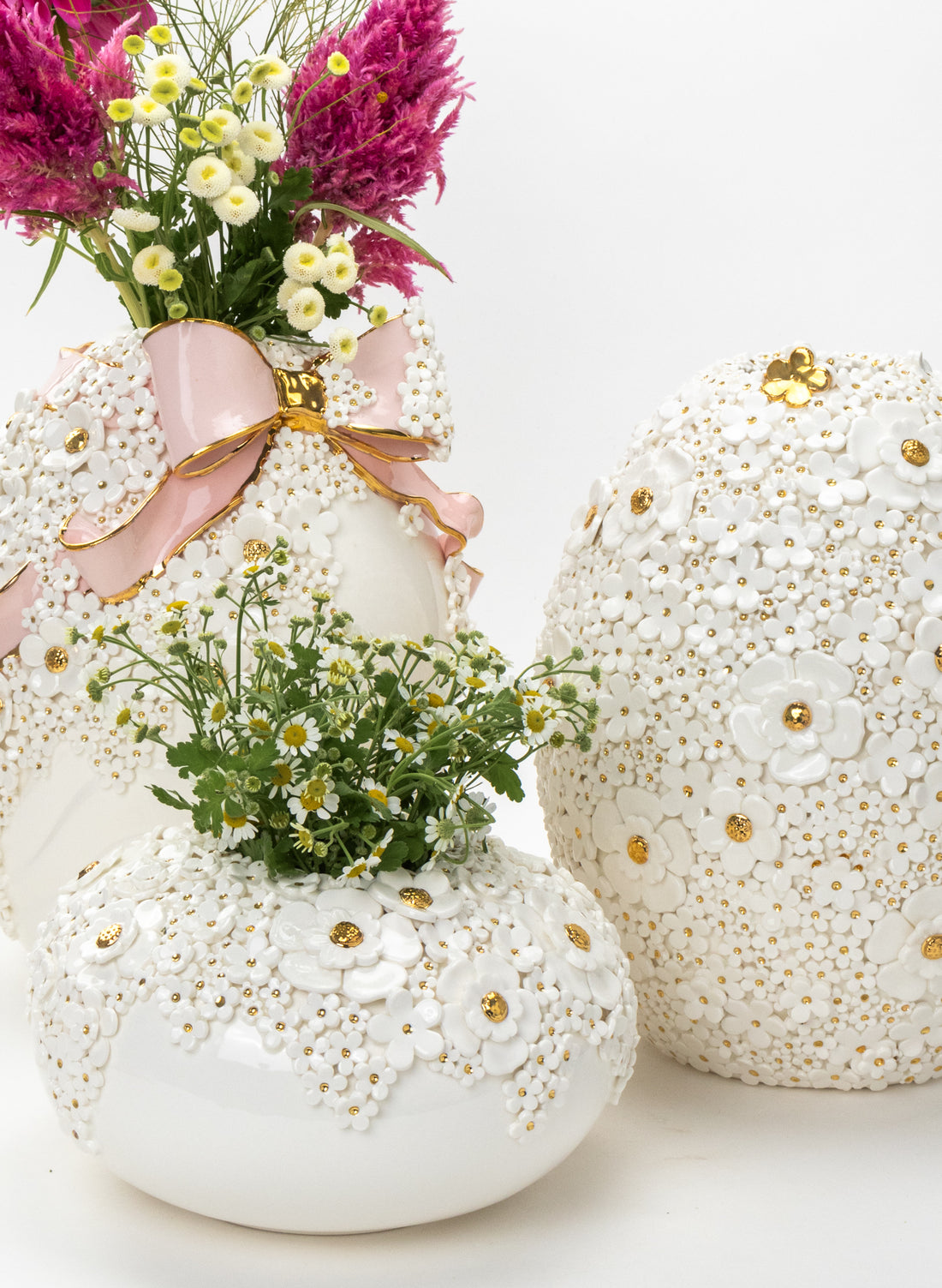XXL Round Deco Vase with White and Golden Flowers
