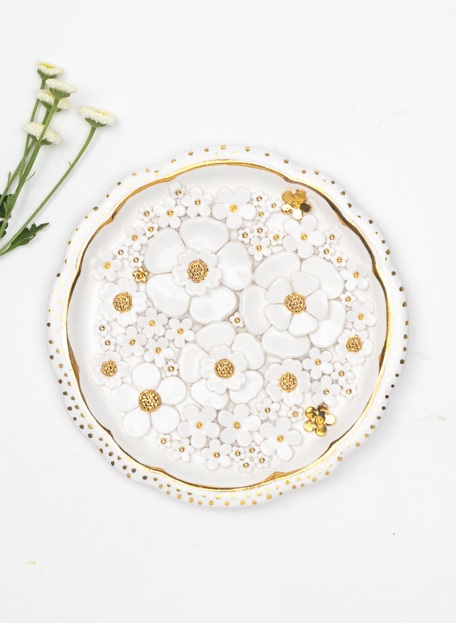 Small Round Flower Wall Plate