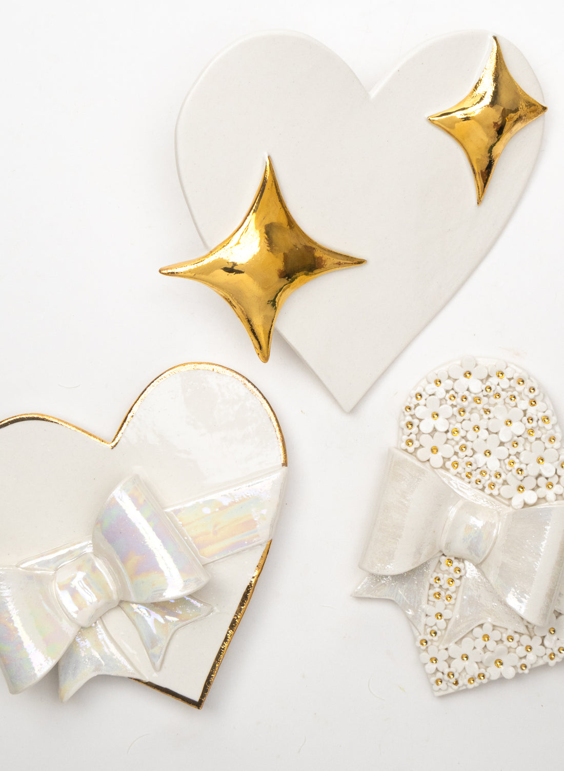 Emoji Wall Heart with Bow