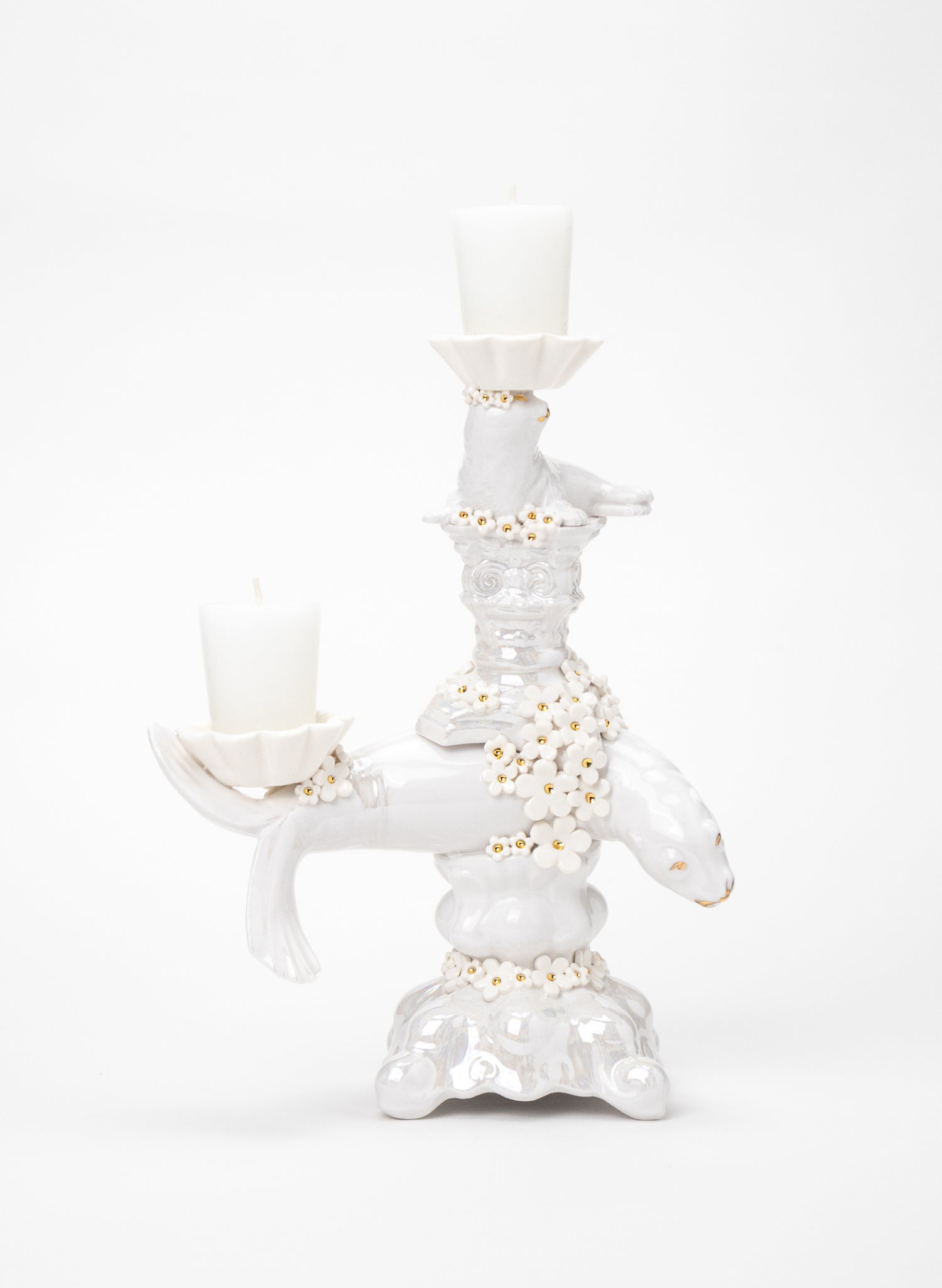 Seal Candlestick with White and Gold Flowers