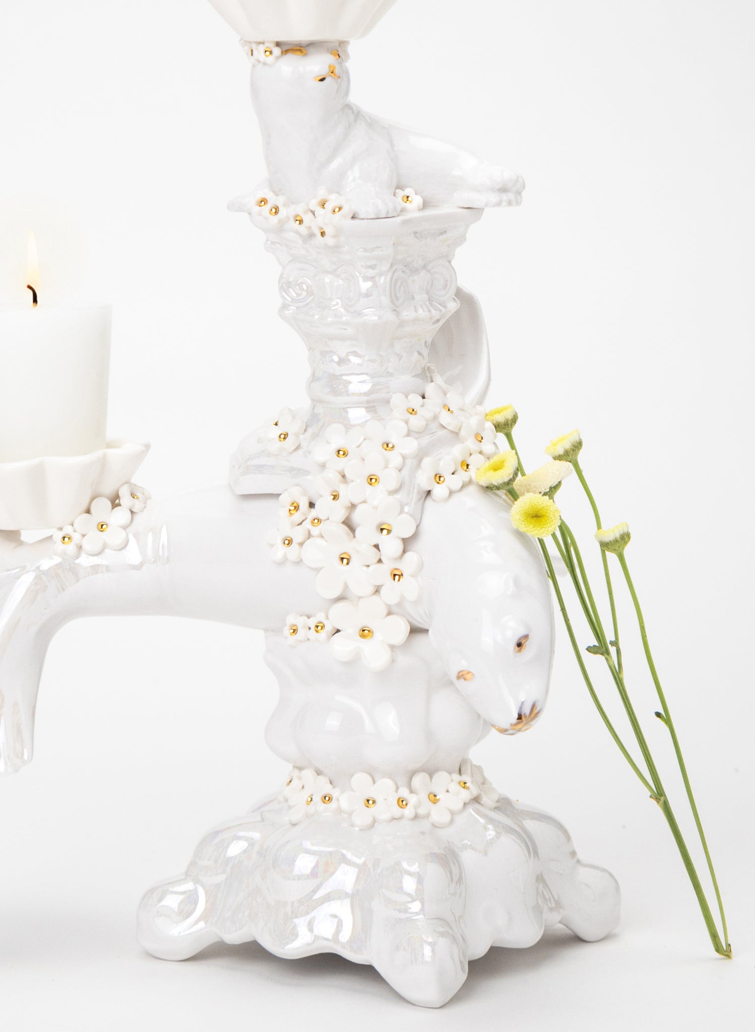 Seal Candlestick with White and Gold Flowers
