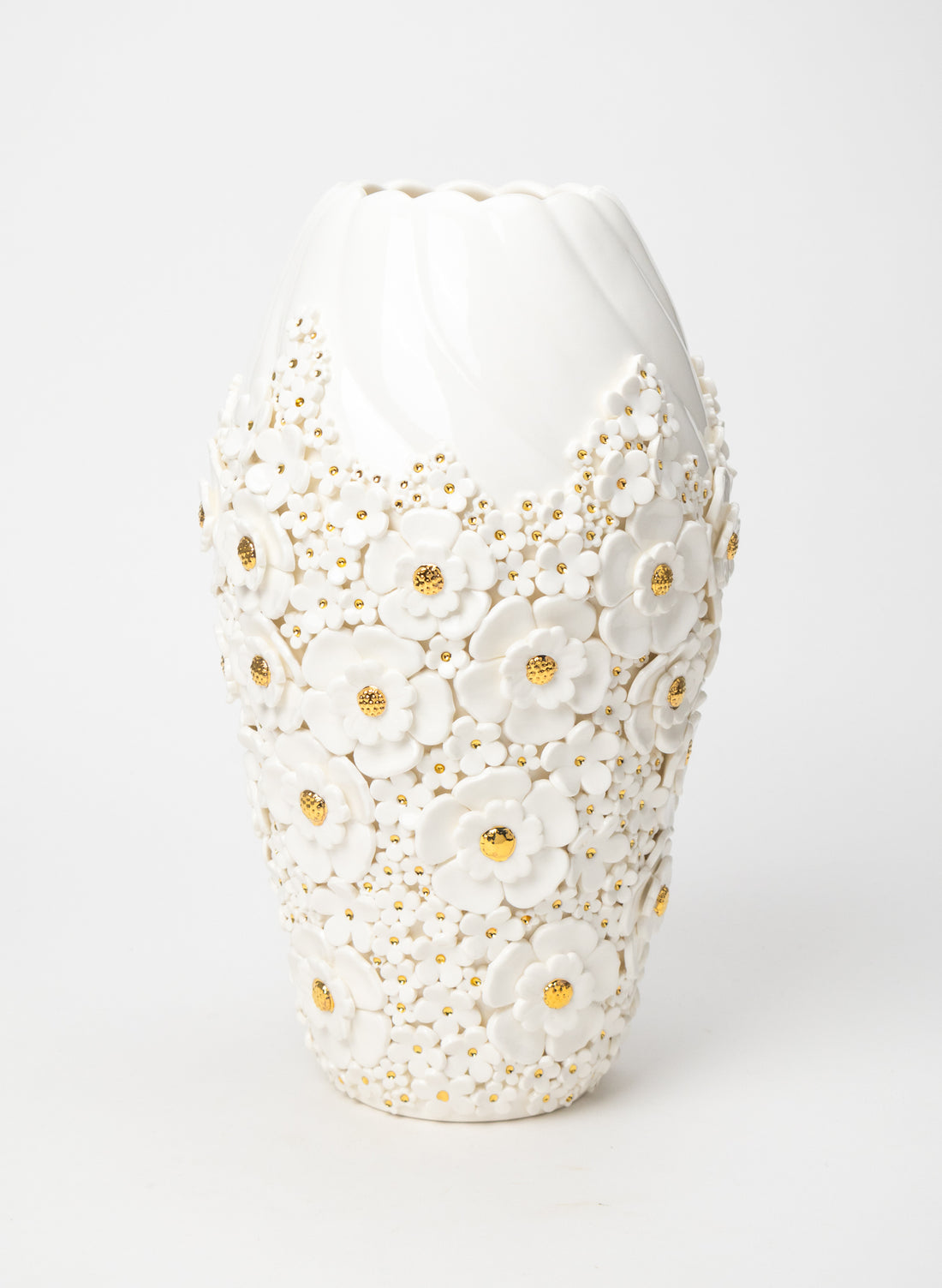 XXL Twist Vase with White and Gold Flowers