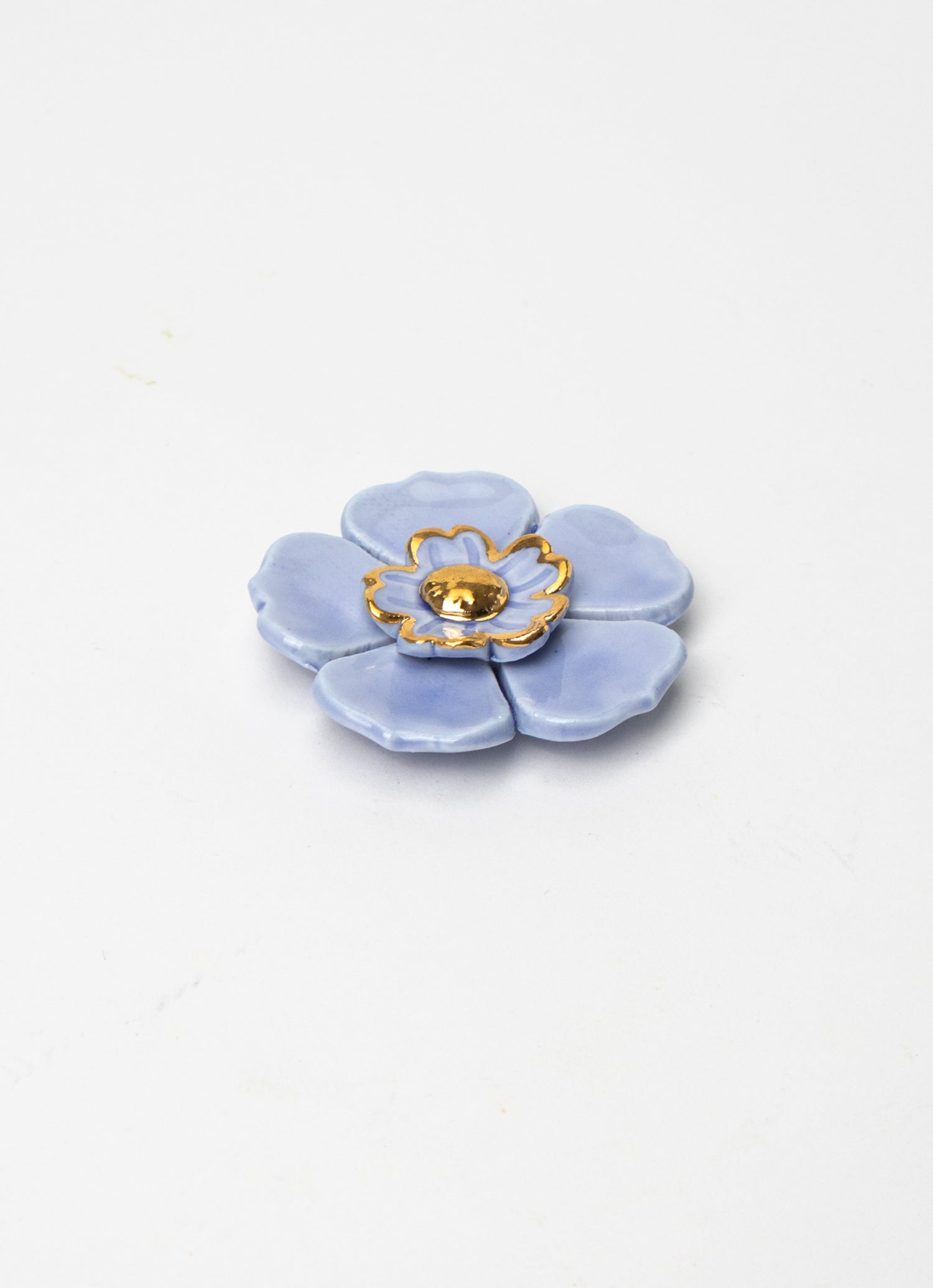 2 Tier Cornflower Blue Wall Flower with Golden Pistil