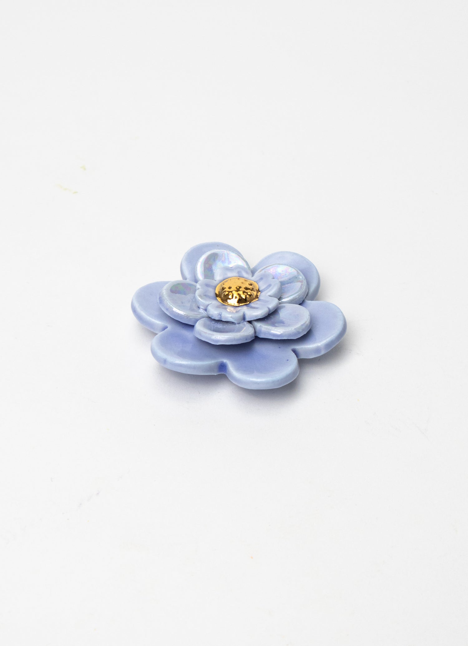 3 Tier Cornflower Blue Wall Flower with Golden Pistil