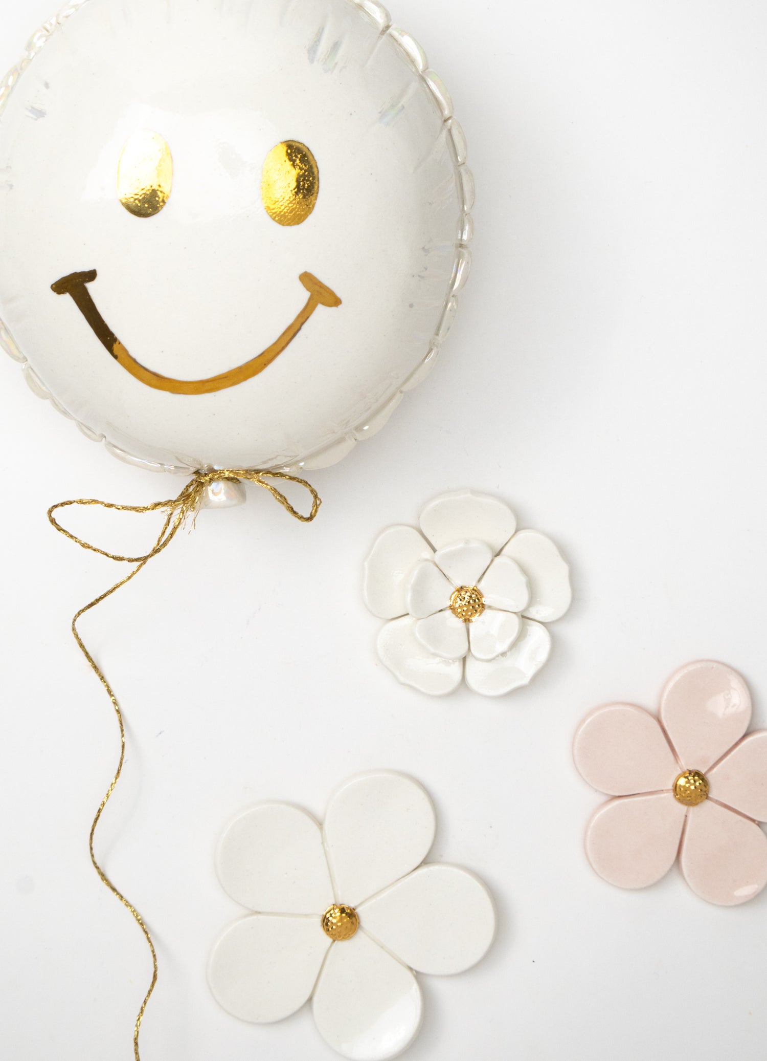 Emoji Helium Balloon Wall Sculpture