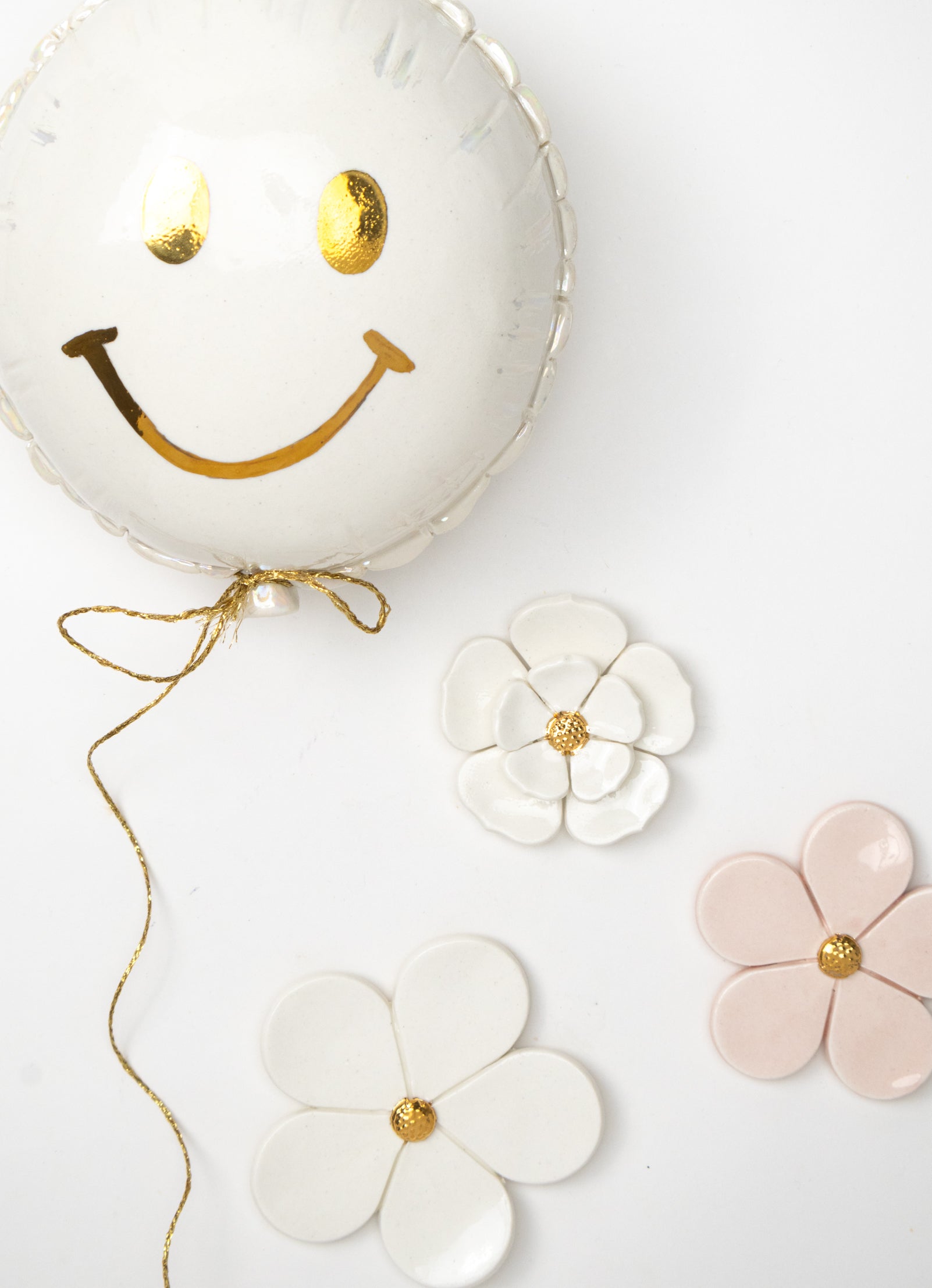 Emoji Helium Balloon Wall Sculpture
