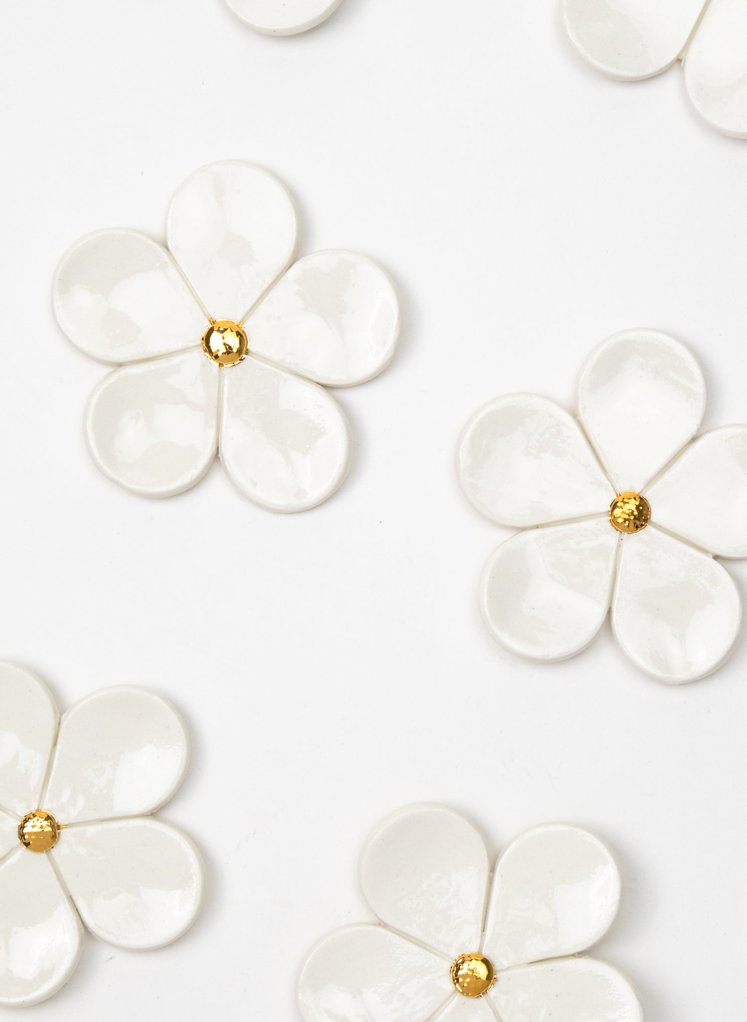 White Flower Power Wall Flower with Golden Pistil
