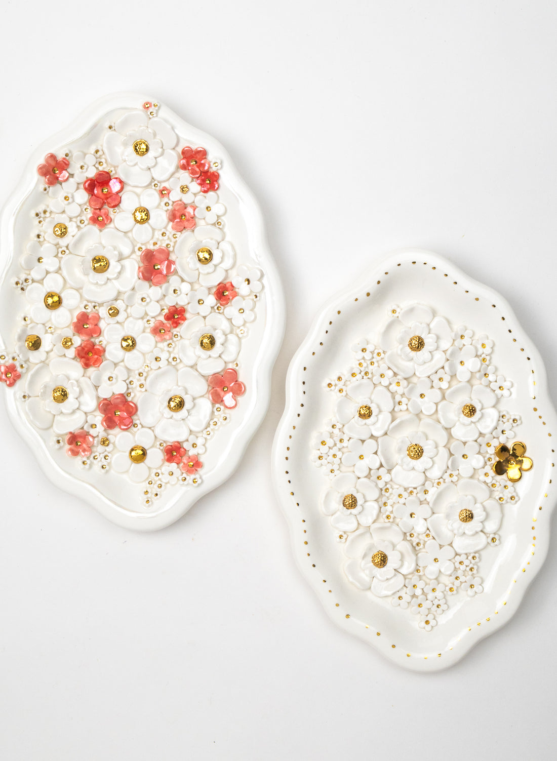 Large Oval Wall Plate with White and Gold Flowers