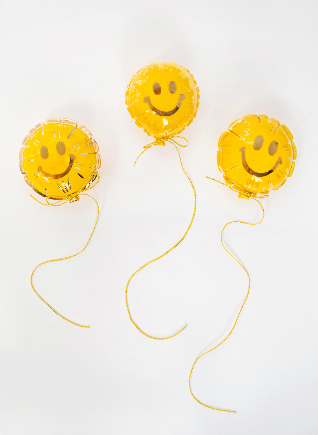 Mini Helium Balloon Wall Sculpture Emoji Smiley Face