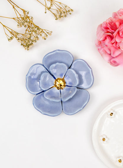 Cornflower Wall Flower with Gold Pistil