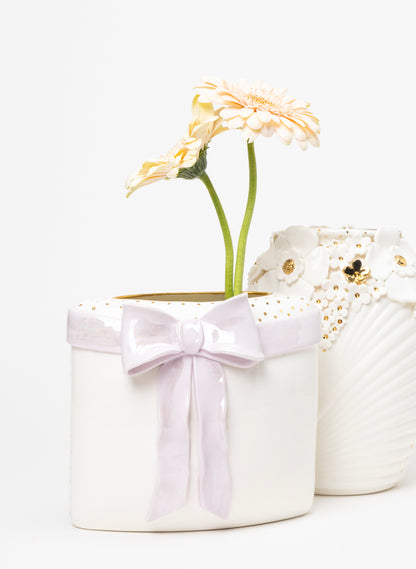 Classic Vase Bow