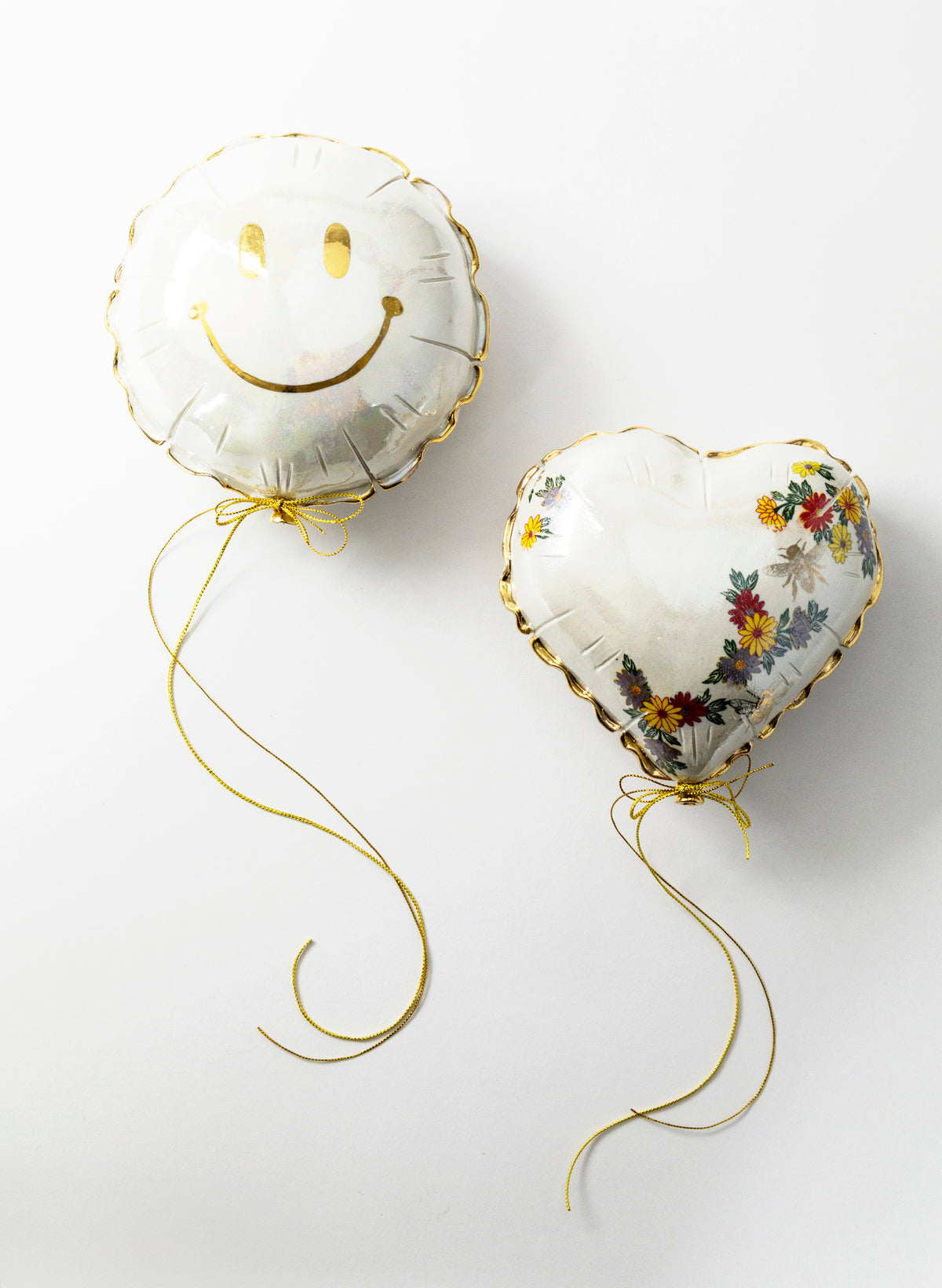 Smiley Face Helium Balloon Wall Sculpture