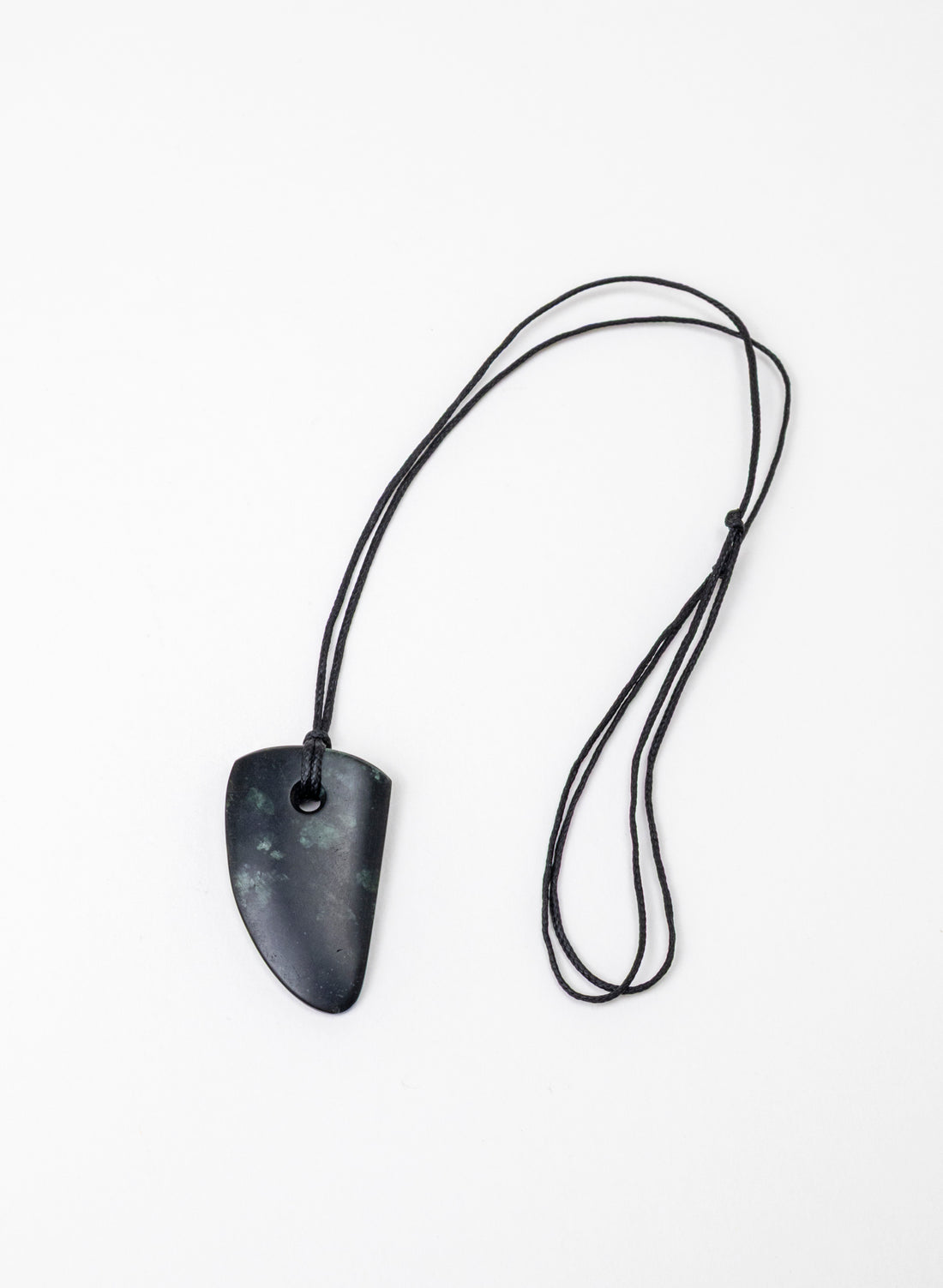 Tangiwai Pounamu Niho