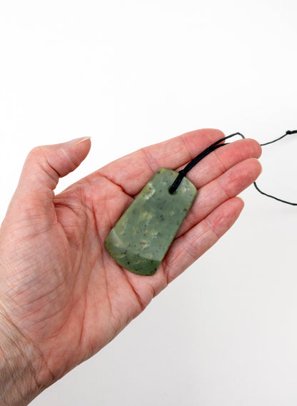 Kōkopu Pounamu Wave Pendant