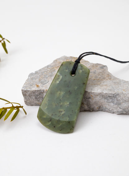 Kōkopu Pounamu Wave Pendant