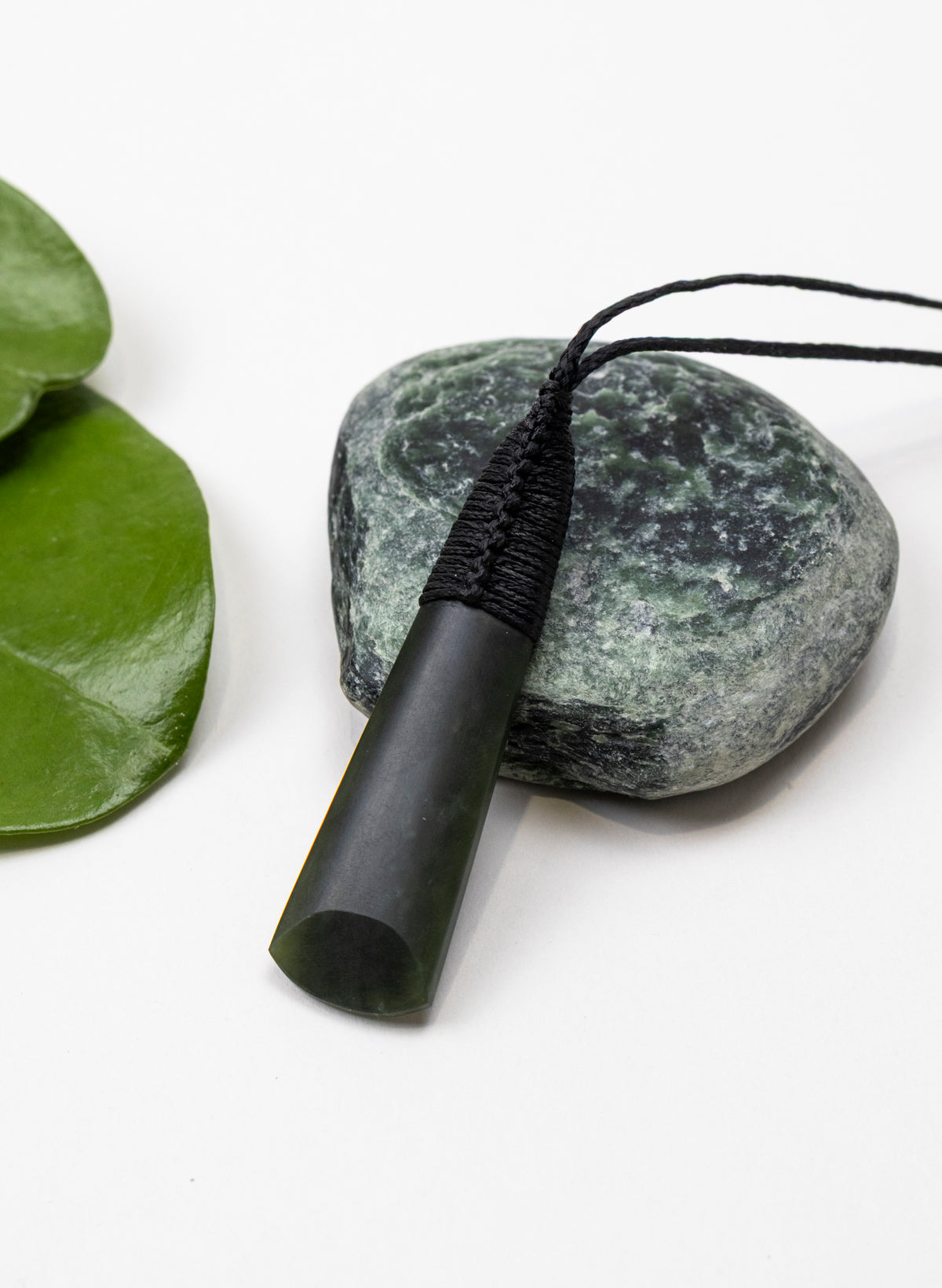 Kawakawa Pounamu Toki