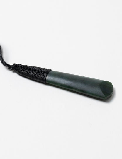 Kawakawa Pounamu Toki