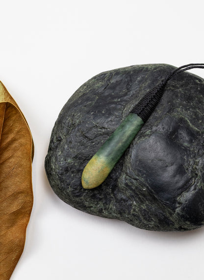 Raukaraka Pounamu Roimata Pendant