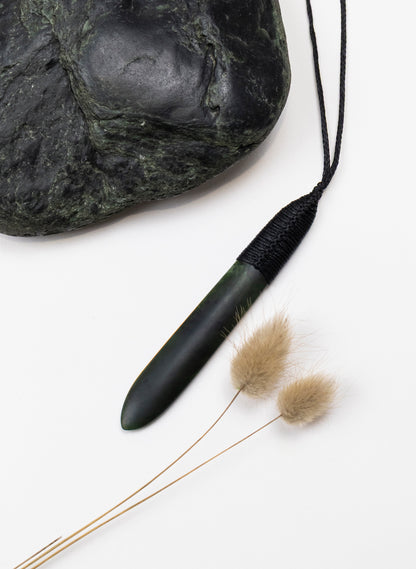 Kawakawa Pounamu Roimata Pendant