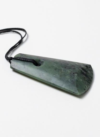 Kawakawa Pounamu Toki
