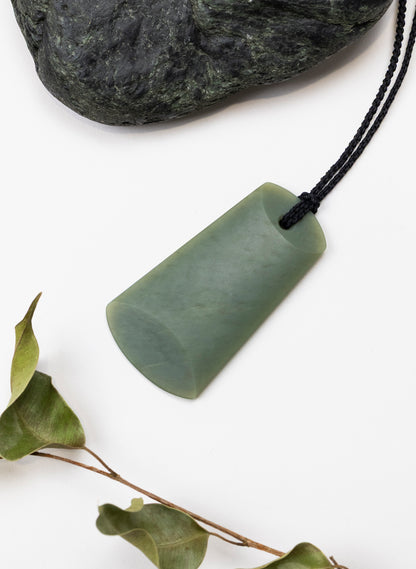Inanga Kokopū Pounamu Toki