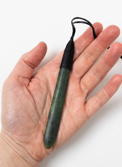 Kawakawa Pounamu Roimata Pendant