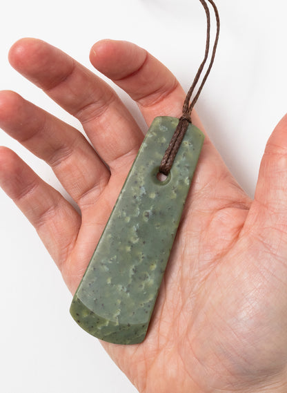 Kokopū Pounamu Wave Pendant