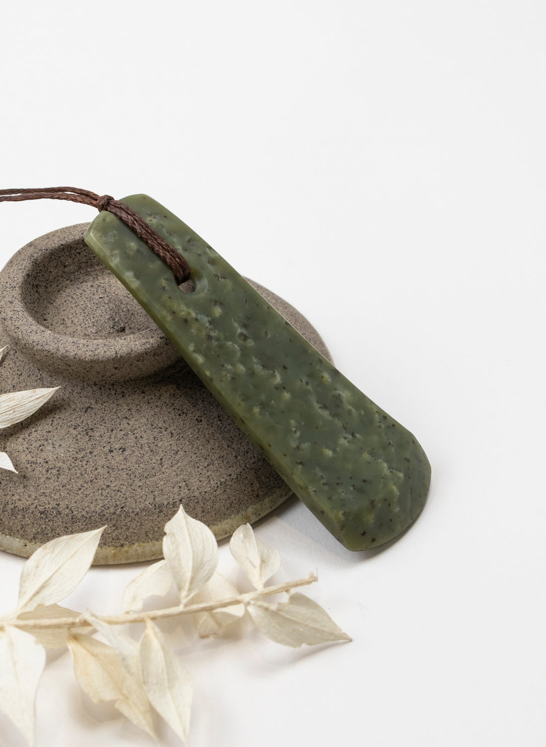 Kokopū Pounamu Wave Pendant