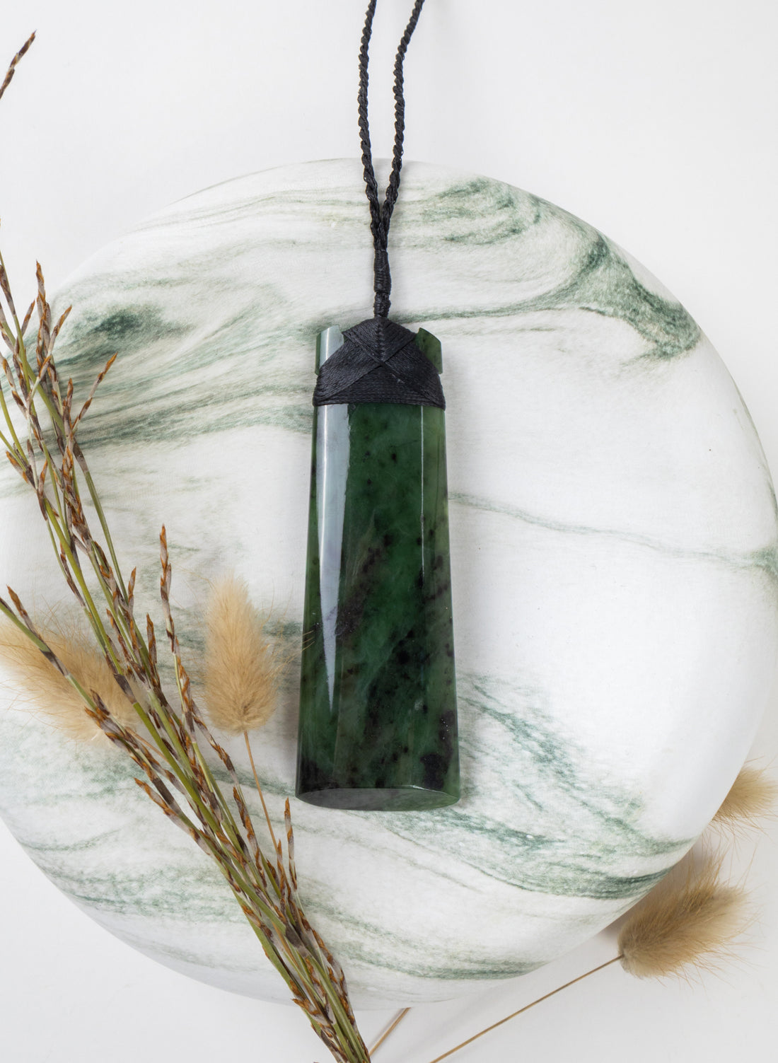 Pounamu Toki Kawakawa