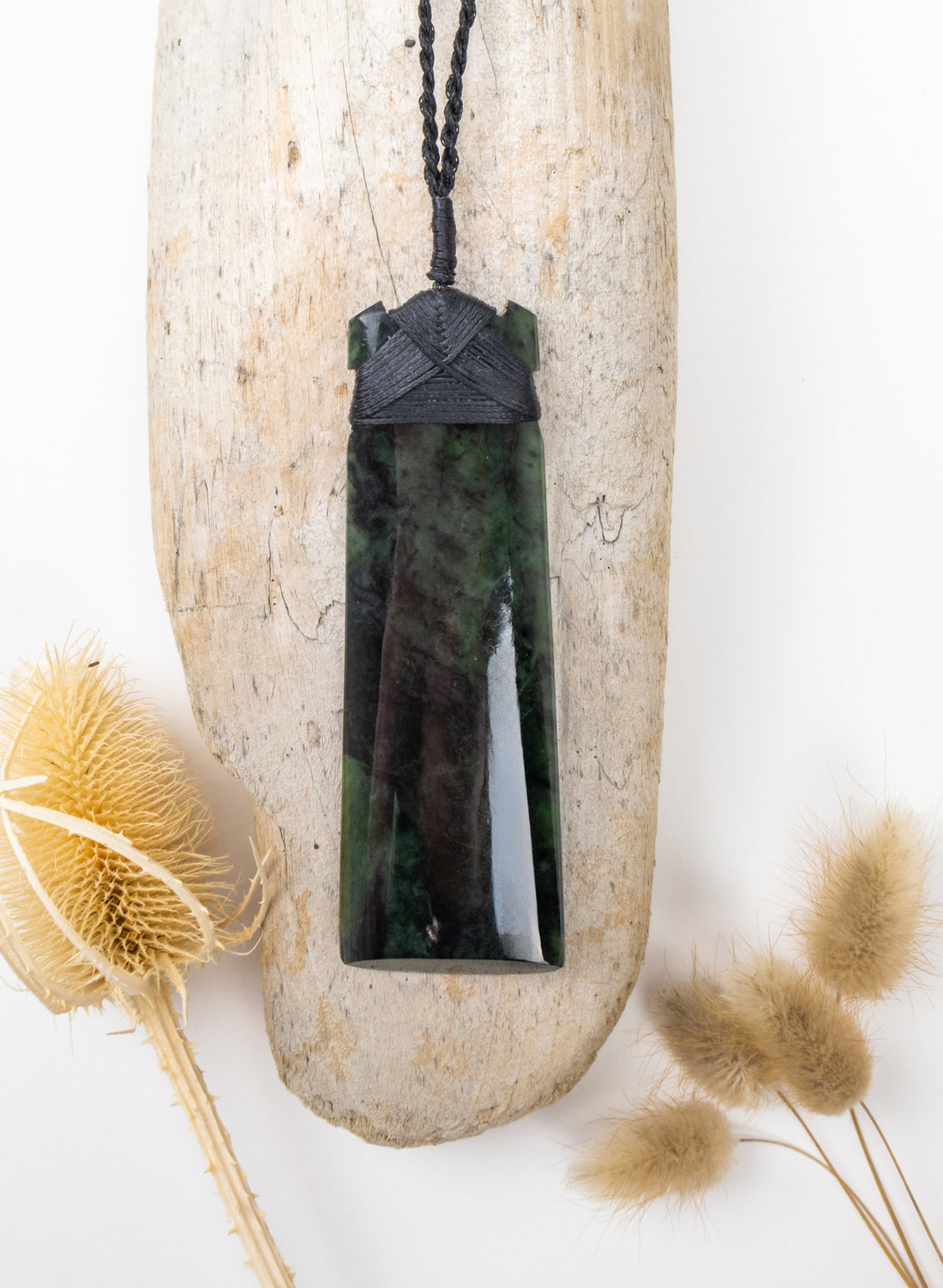 Pounamu Toki Kawakawa