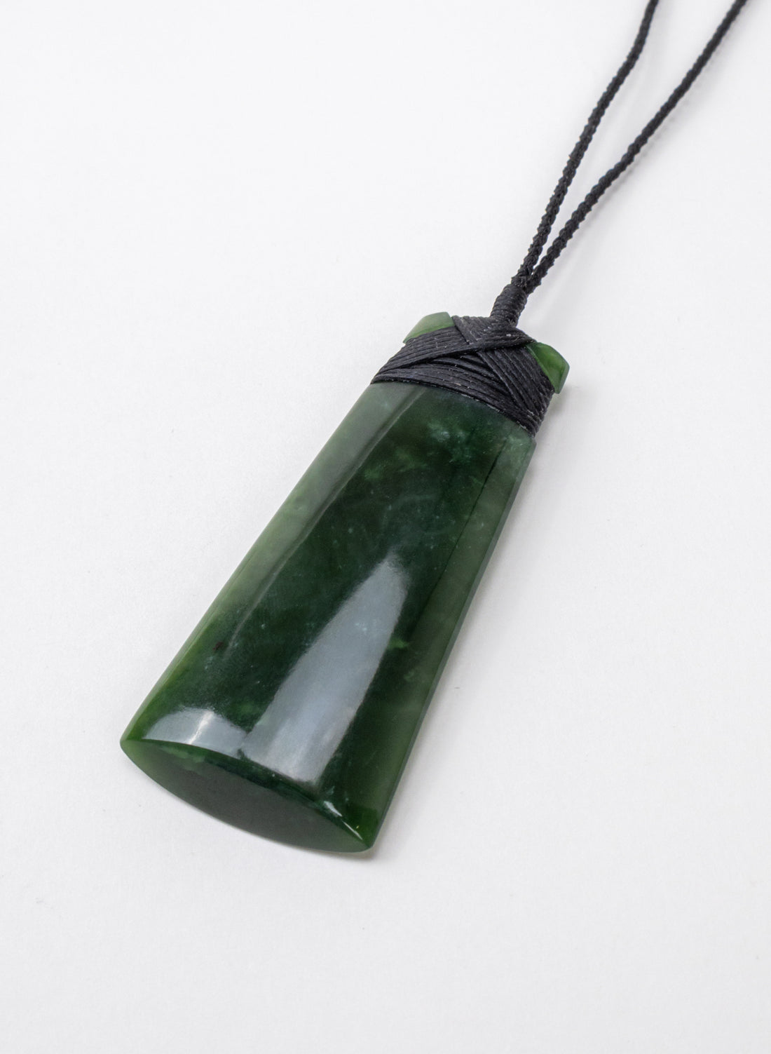 Pounamu Toki Kawakawa