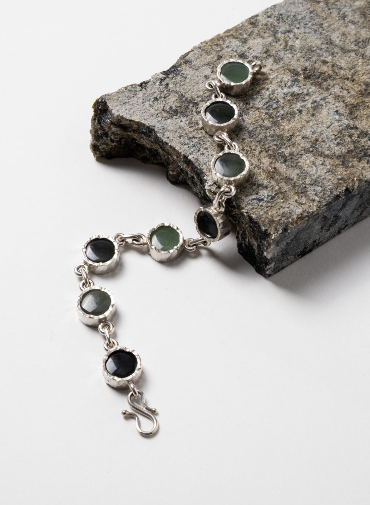 8 Stone Pounamu Bracelet - Sterling Silver