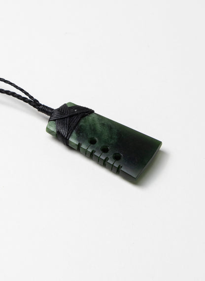 Knotched Toki Pendant