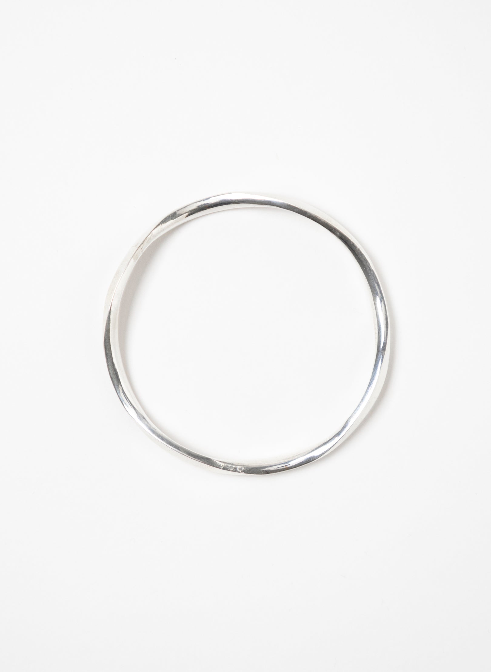 Facet Polished Wave Bangle