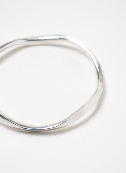Facet Polished Wave Bangle