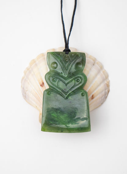 Pounamu Toki With Wheku