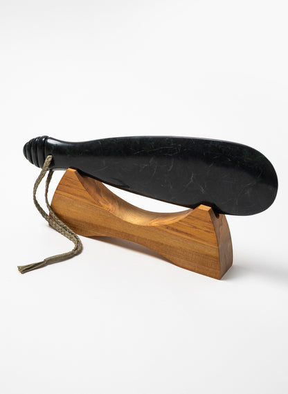 Kawakawa Mere on Stand
