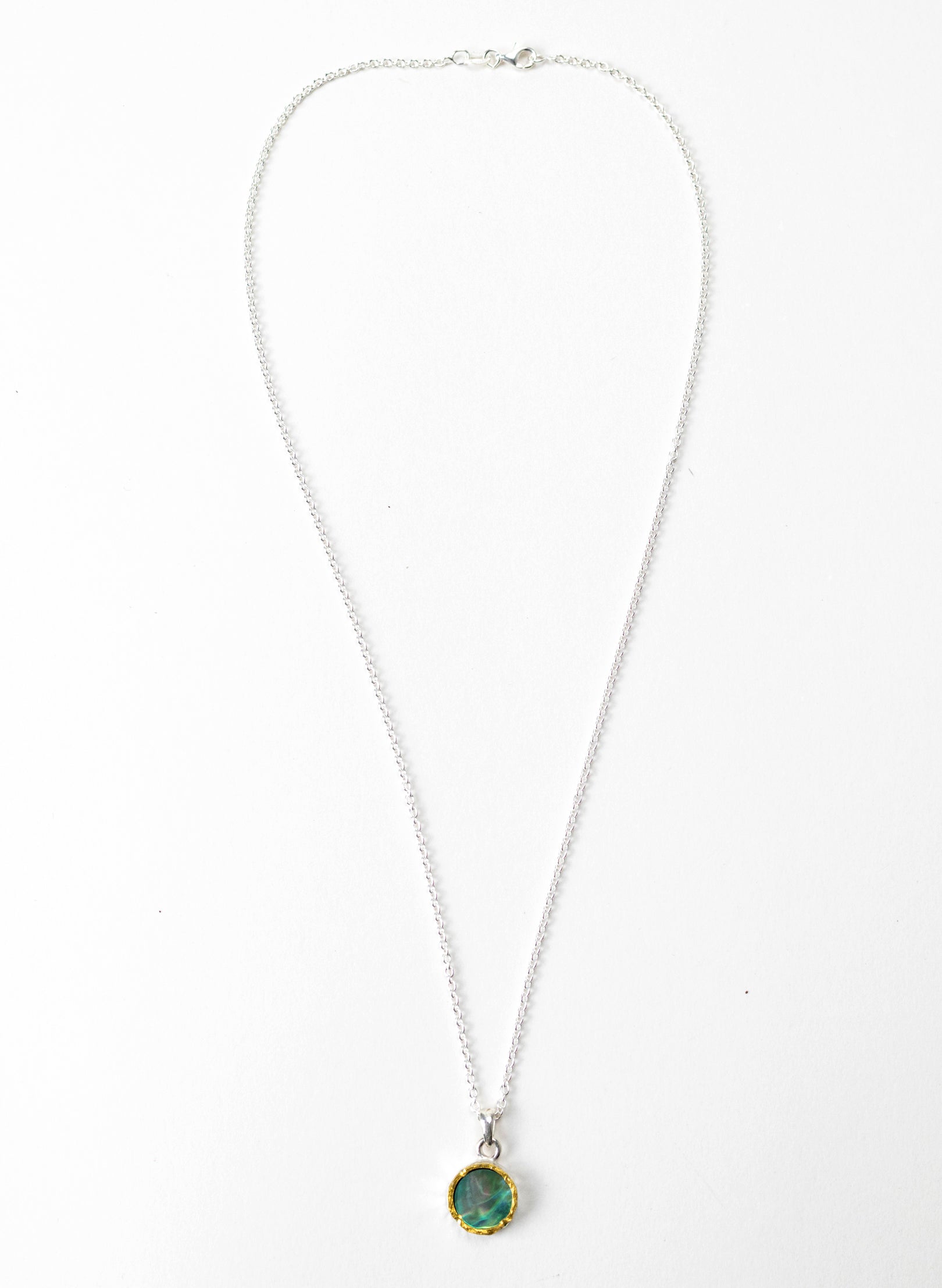 Round Paua Pendant with 22ct Gold