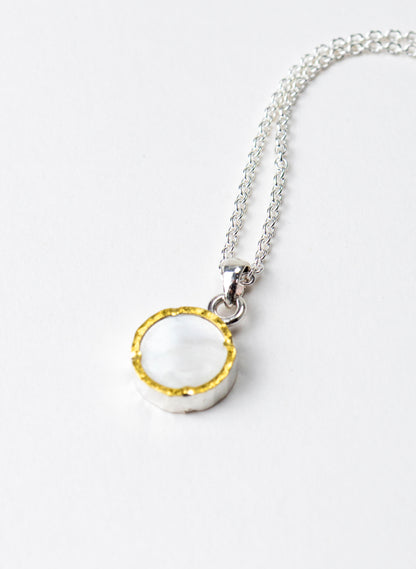Round Mother of Pearl Pendant with 22ct Gold