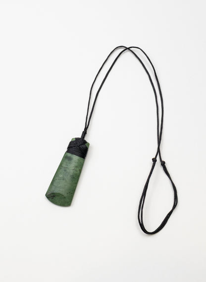 Raukaraka Pounamu Cross Bound Toki Pendant