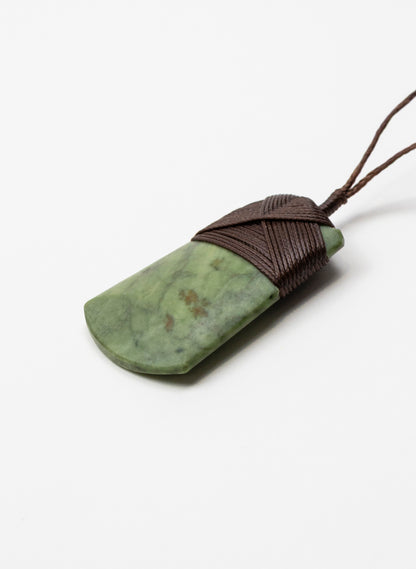 Raukaraka Pounamu Cross Bound Toki Pendant