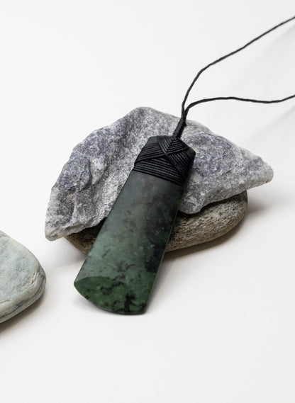Tangiwai Pounamu Cross Bound Toki Pendant