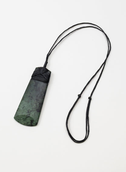 Tangiwai Pounamu Cross Bound Toki Pendant
