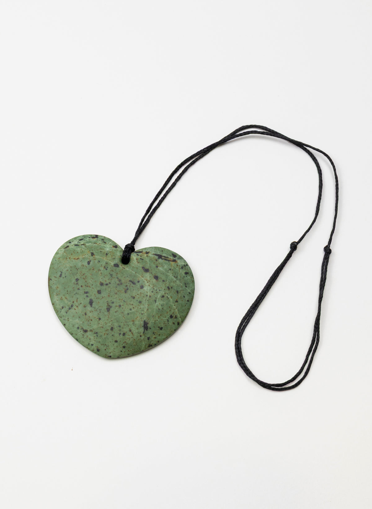 Raukaraka Pounamu Heart Pendant