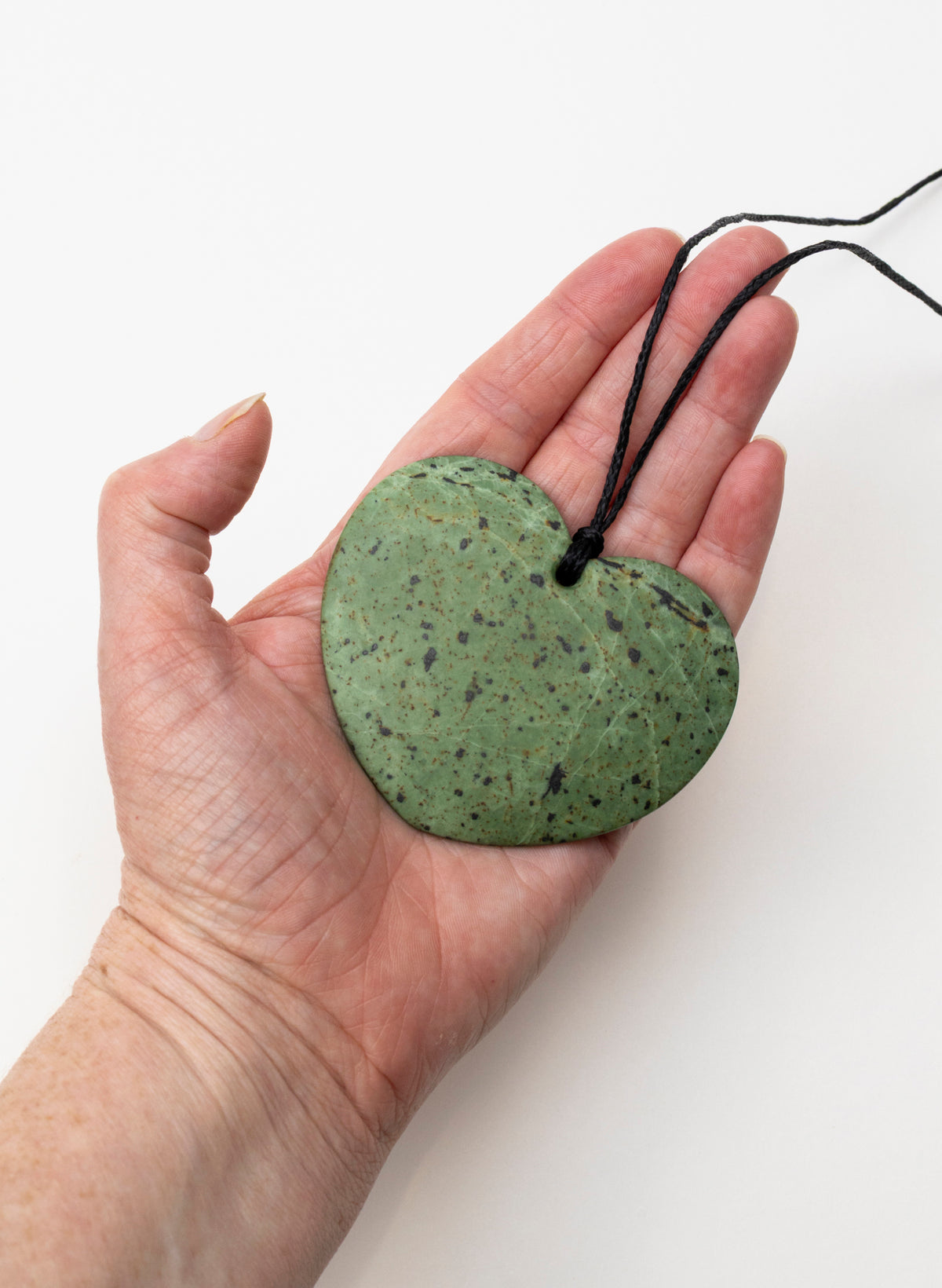 Raukaraka Pounamu Heart Pendant