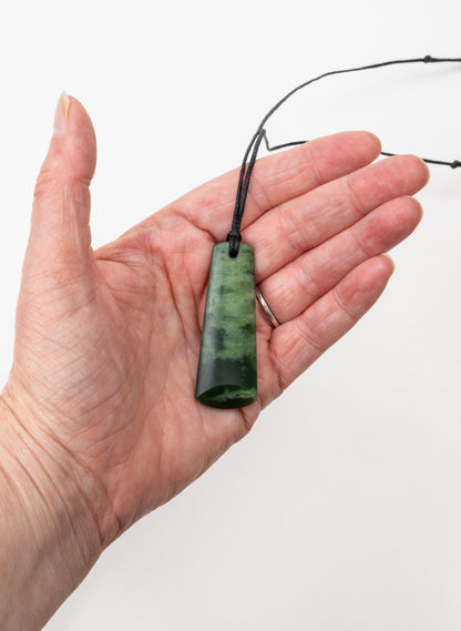 Raukaraka Pounamu Toki