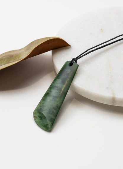 Raukaraka Pounamu Toki